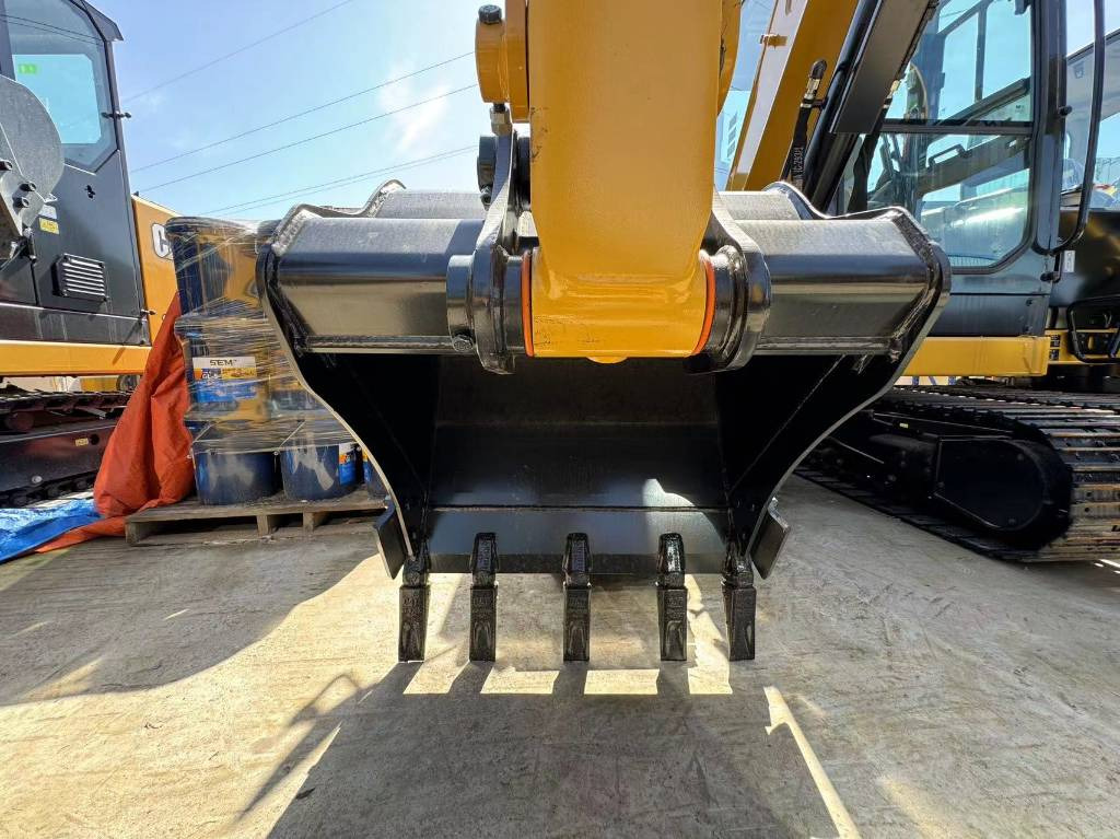 CAT 305.5 E CR - Mini-ekskavators: foto 3 CAT 305.5 E CR - Mini-ekskavators: foto 3