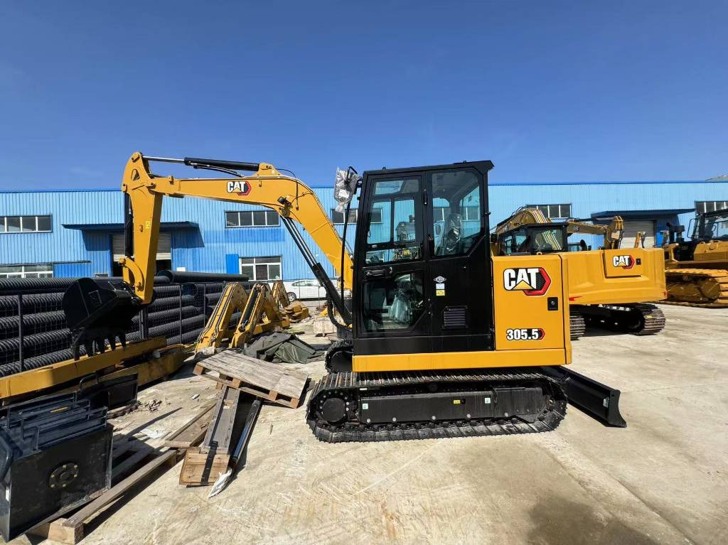 CAT 305.5 E CR - Mini-ekskavators: foto 1 CAT 305.5 E CR - Mini-ekskavators: foto 1