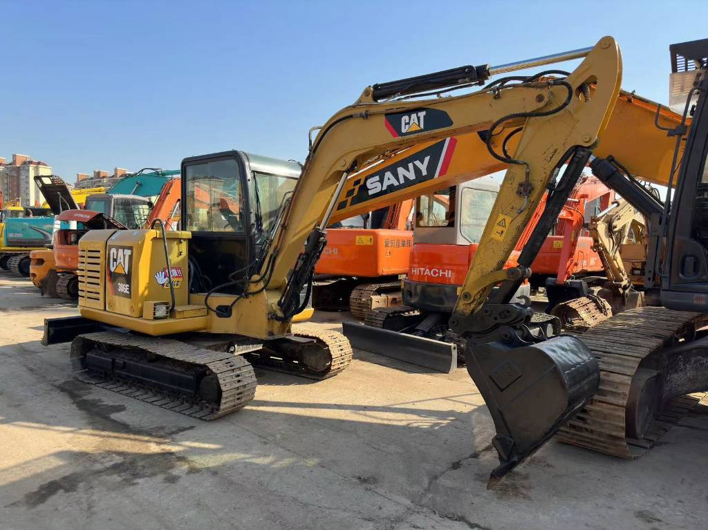 CAT 306E - Mini-ekskavators: foto 3 CAT 306E - Mini-ekskavators: foto 3