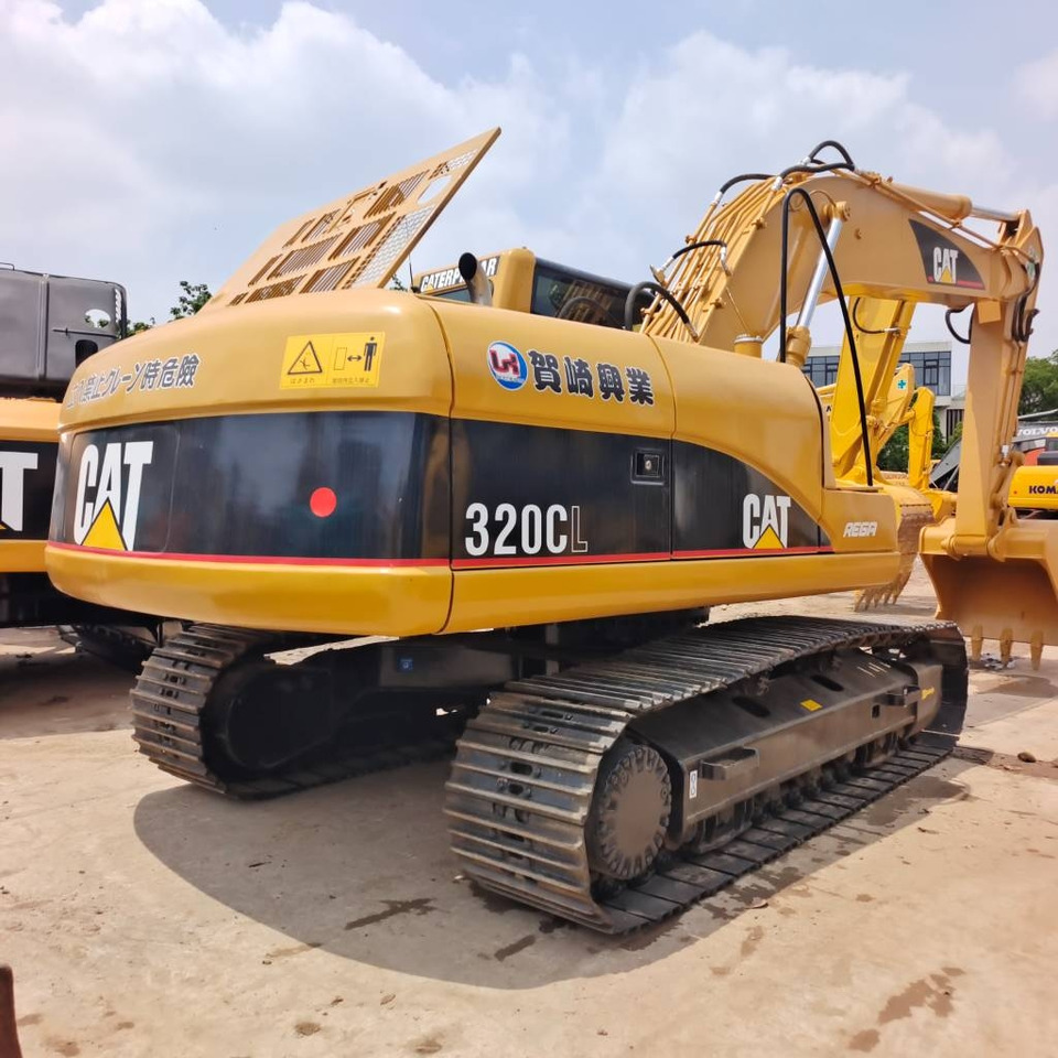 CAT 320 C L - Kāpurķēžu ekskavators: foto 1 CAT 320 C L - Kāpurķēžu ekskavators: foto 1