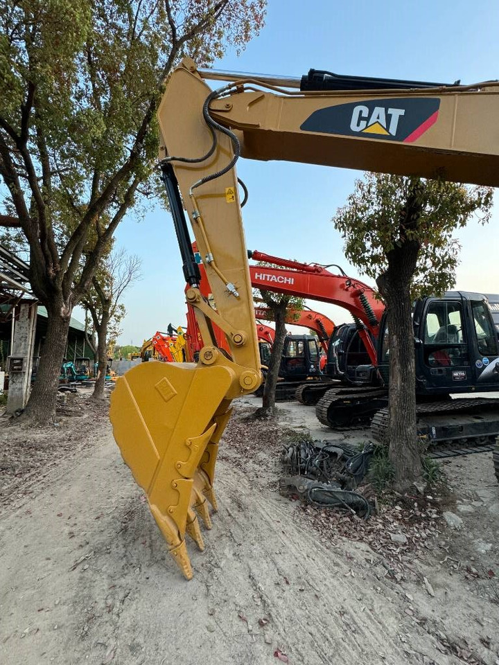 CAT 320 D Engine C7.1 - Kāpurķēžu ekskavators: foto 5 CAT 320 D Engine C7.1 - Kāpurķēžu ekskavators: foto 5