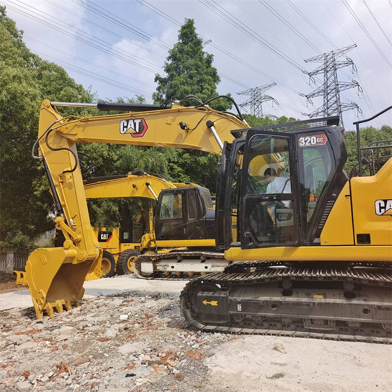 Kāpurķēžu ekskavators CAT 320GC: foto 28