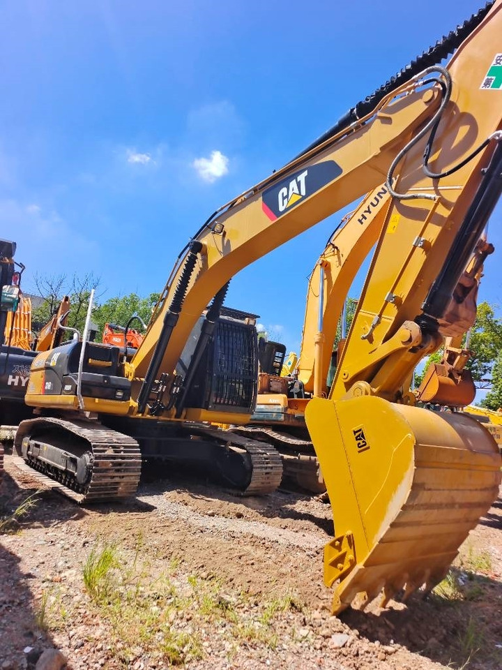 Kāpurķēžu ekskavators CAT 324 D: foto 36 Kāpurķēžu ekskavators CAT 324 D: foto 36