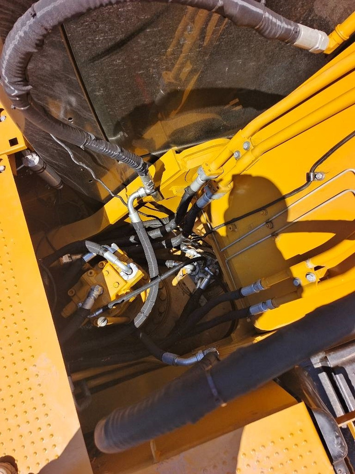 Kāpurķēžu ekskavators CAT 324 D: foto 25 Kāpurķēžu ekskavators CAT 324 D: foto 25