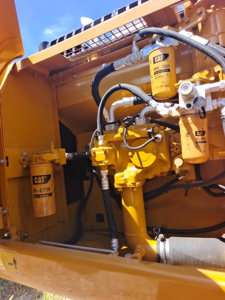 Kāpurķēžu ekskavators CAT 324 D: foto 40 Kāpurķēžu ekskavators CAT 324 D: foto 40