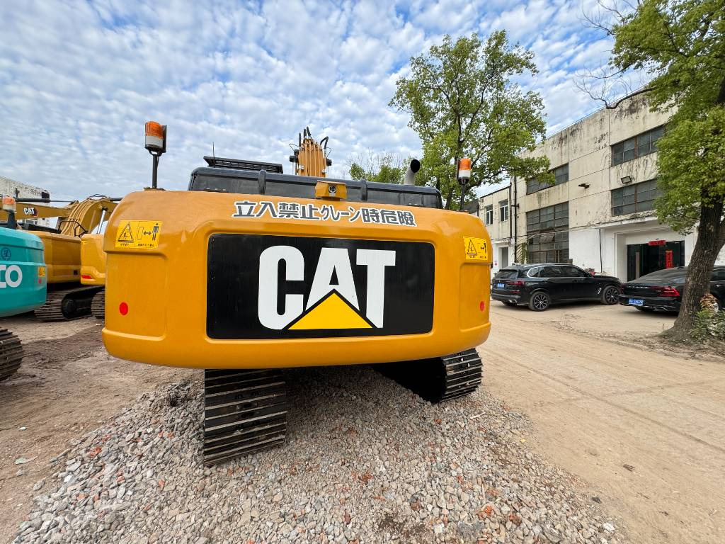 CAT 324 D L - Kāpurķēžu ekskavators: foto 3 CAT 324 D L - Kāpurķēžu ekskavators: foto 3