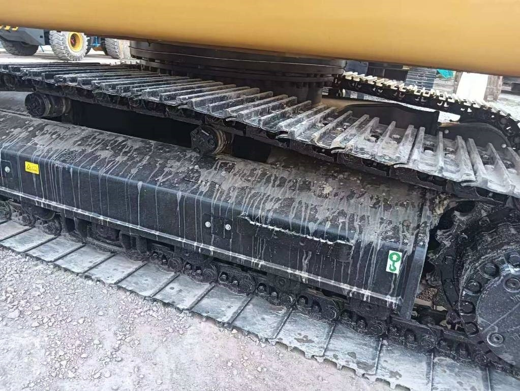 CAT 324 DL - Kāpurķēžu ekskavators: foto 2 CAT 324 DL - Kāpurķēžu ekskavators: foto 2