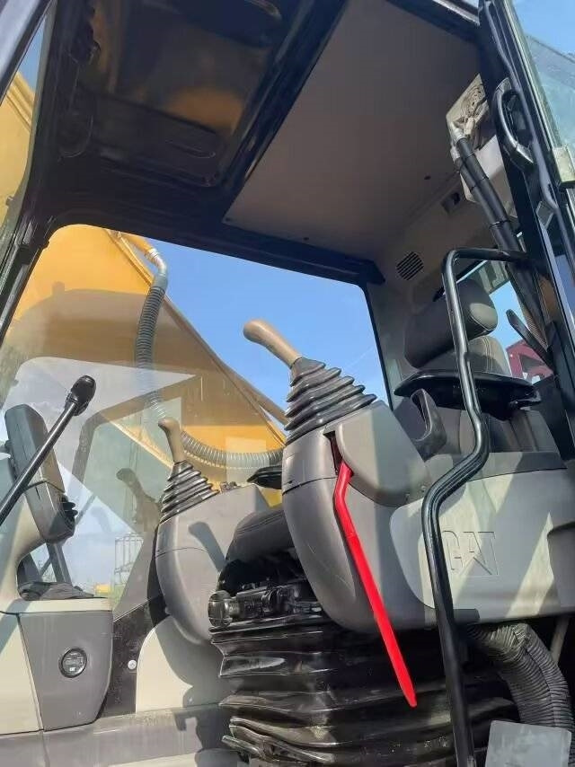 CAT 336 D - Kāpurķēžu ekskavators: foto 2 CAT 336 D - Kāpurķēžu ekskavators: foto 2
