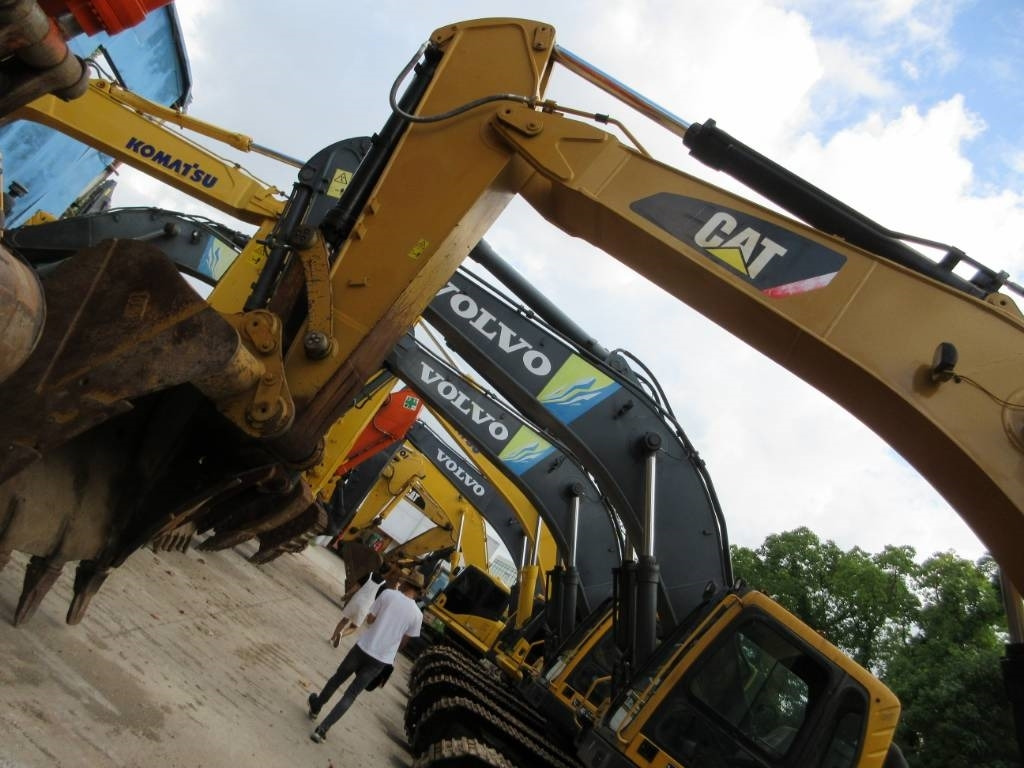 CAT 340 D L - Kāpurķēžu ekskavators: foto 2 CAT 340 D L - Kāpurķēžu ekskavators: foto 2