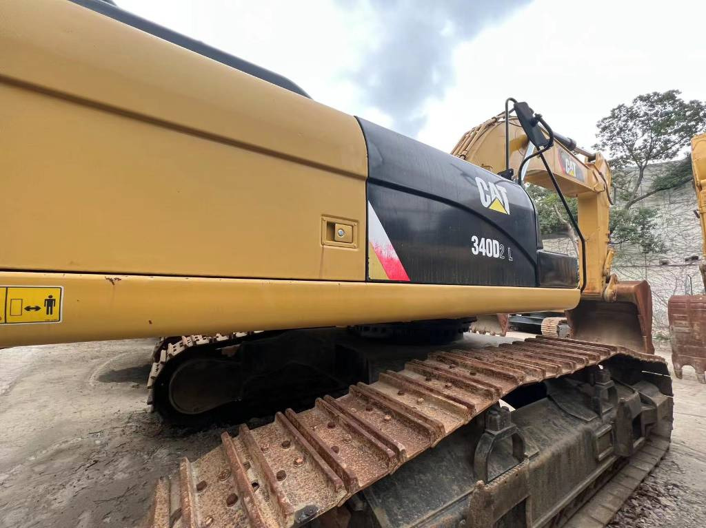 CAT 340 D L - Kāpurķēžu ekskavators: foto 4 CAT 340 D L - Kāpurķēžu ekskavators: foto 4