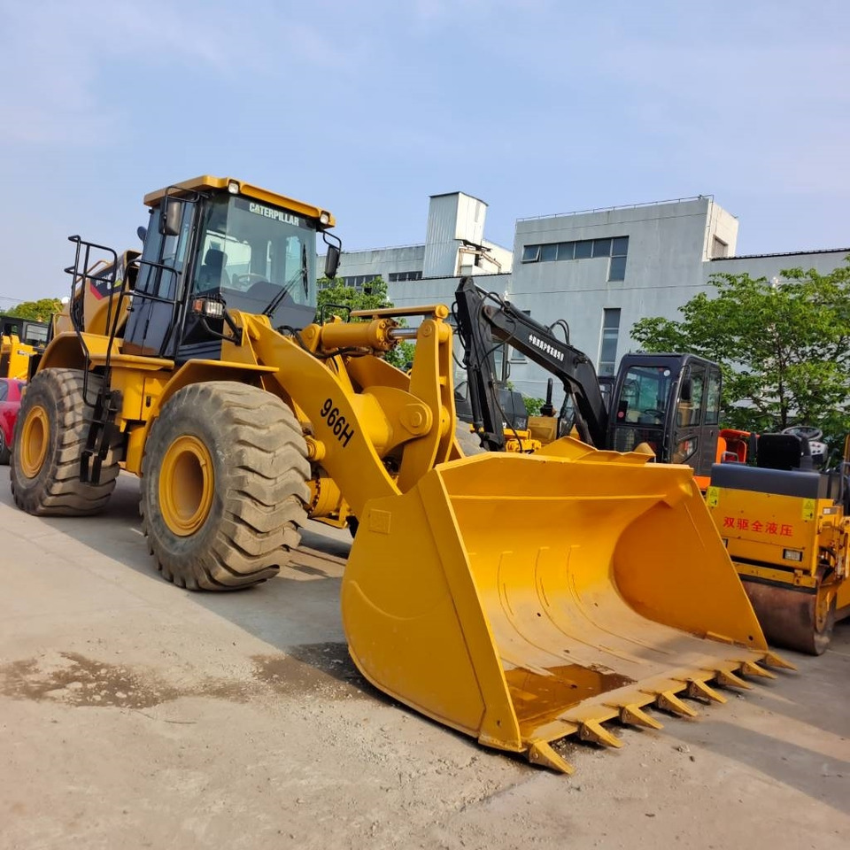 CAT 966 H - Kāpurķēžu ekskavators: foto 3 CAT 966 H - Kāpurķēžu ekskavators: foto 3