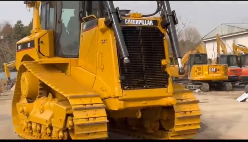 CAT D 8 T - Buldozers: foto 2 CAT D 8 T - Buldozers: foto 2