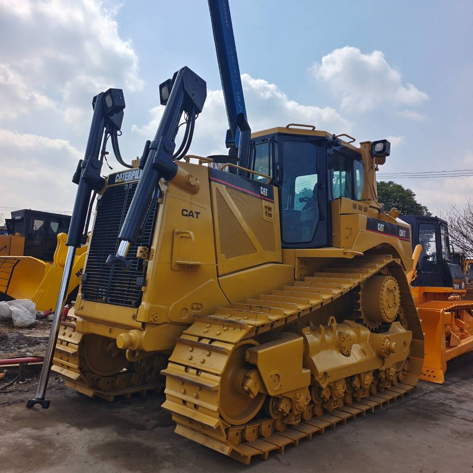 CAT D 8 T - Buldozers: foto 5 CAT D 8 T - Buldozers: foto 5