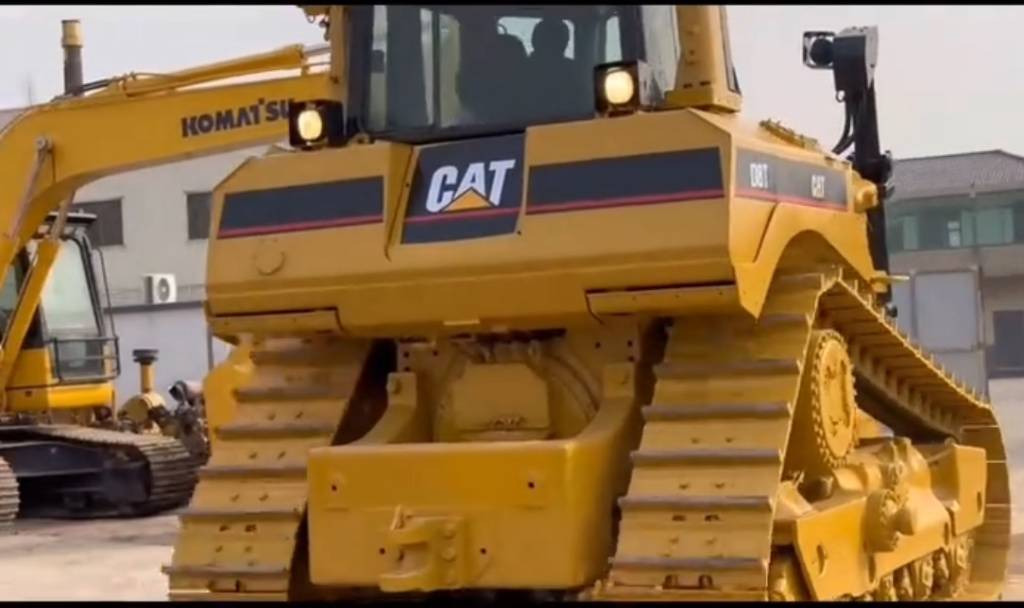 CAT D 8 T - Buldozers: foto 3 CAT D 8 T - Buldozers: foto 3