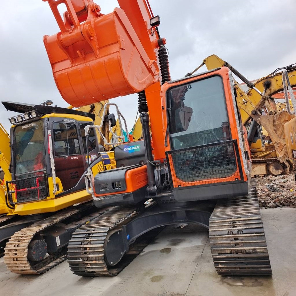 Doosan DH 150 LC-7 - Kāpurķēžu ekskavators: foto 2 Doosan DH 150 LC-7 - Kāpurķēžu ekskavators: foto 2