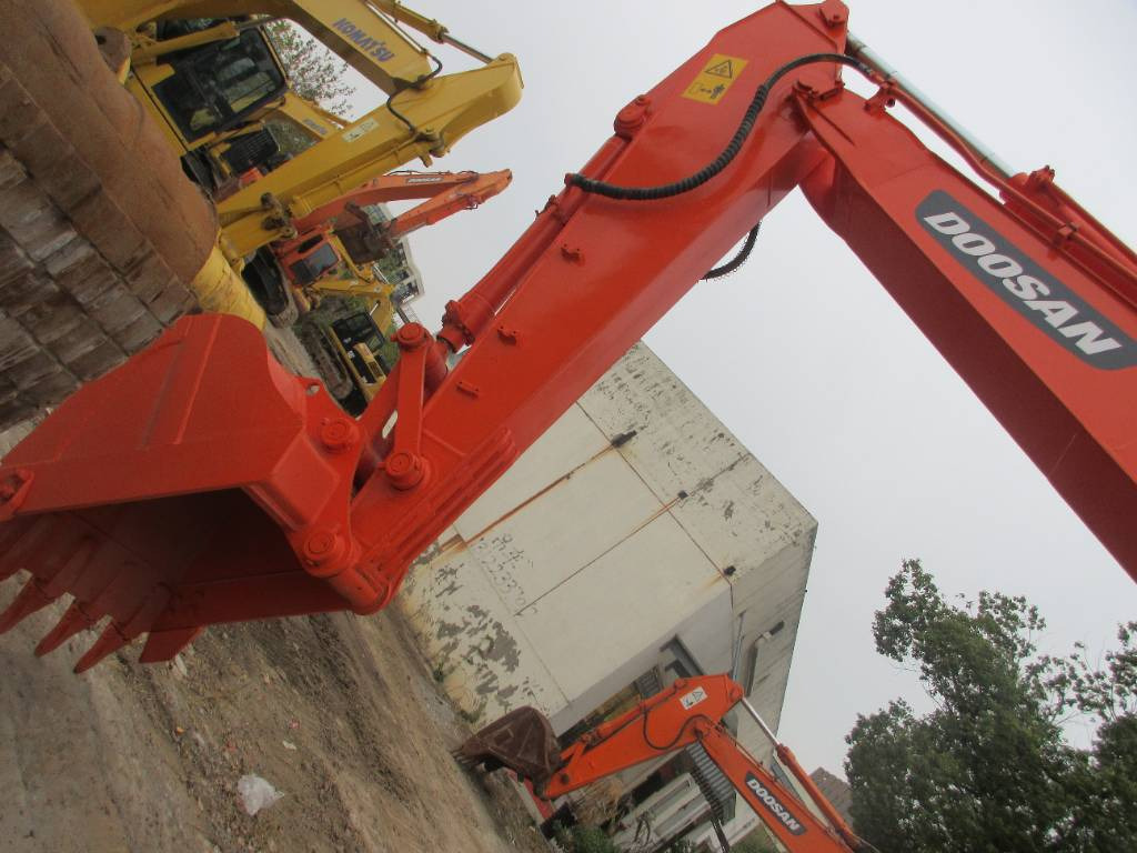 Doosan DH 150 LC-7 - Riteņu ekskavators: foto 2 Doosan DH 150 LC-7 - Riteņu ekskavators: foto 2