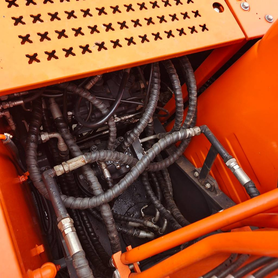 Doosan DX 150 LC - Kāpurķēžu ekskavators: foto 5 Doosan DX 150 LC - Kāpurķēžu ekskavators: foto 5