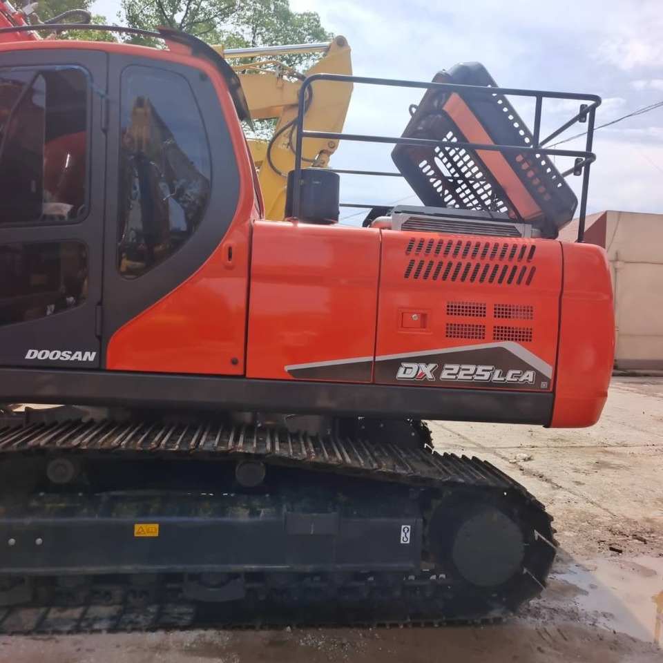 Doosan DX 225 LC-9C - Kāpurķēžu ekskavators: foto 3 Doosan DX 225 LC-9C - Kāpurķēžu ekskavators: foto 3