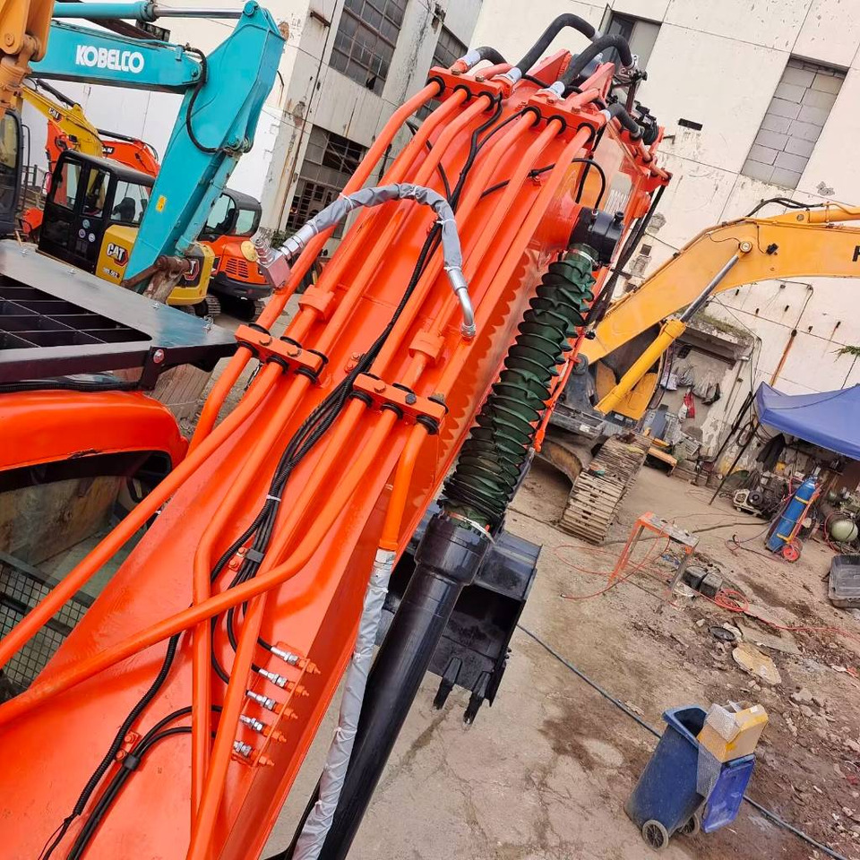 Doosan DX 300 - Kāpurķēžu ekskavators: foto 4 Doosan DX 300 - Kāpurķēžu ekskavators: foto 4