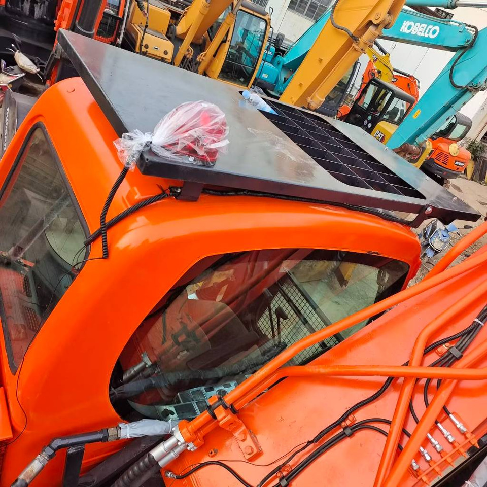 Doosan DX 300 - Kāpurķēžu ekskavators: foto 5 Doosan DX 300 - Kāpurķēžu ekskavators: foto 5