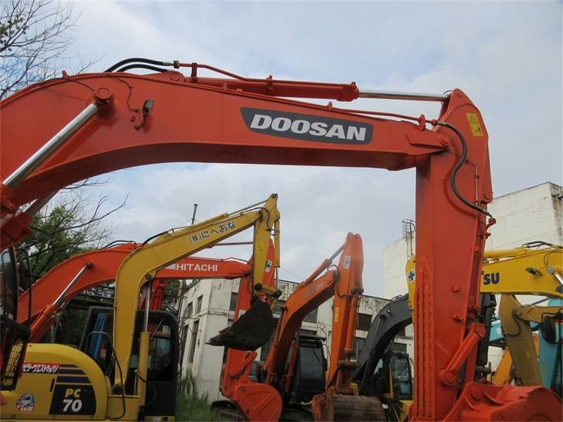 Doosan DX 300 LC-9S - Kāpurķēžu ekskavators: foto 4 Doosan DX 300 LC-9S - Kāpurķēžu ekskavators: foto 4