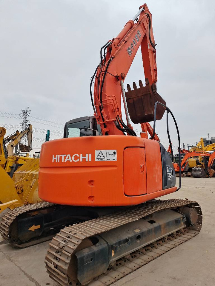 Hitachi ZX 135 US - Kāpurķēžu ekskavators: foto 3 Hitachi ZX 135 US - Kāpurķēžu ekskavators: foto 3