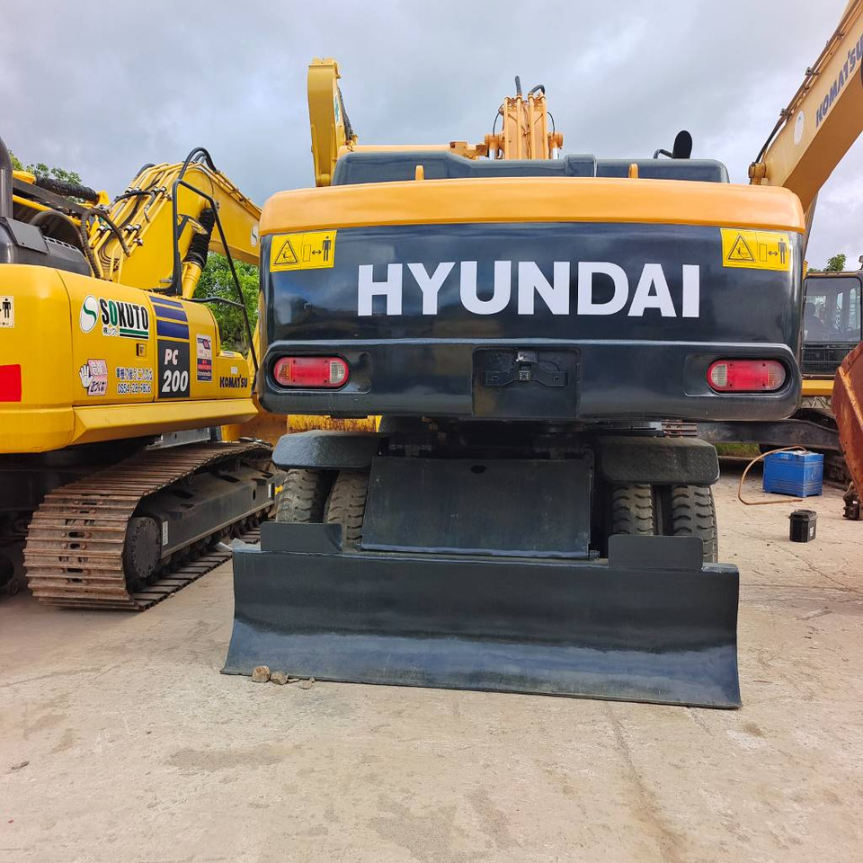 Hyundai 210W-9 - Riteņu ekskavators: foto 5 Hyundai 210W-9 - Riteņu ekskavators: foto 5