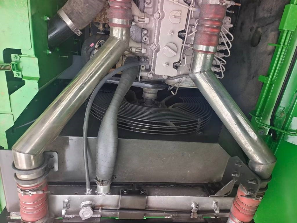 Hyundai 305 LC-9S - Kāpurķēžu ekskavators: foto 2 Hyundai 305 LC-9S - Kāpurķēžu ekskavators: foto 2