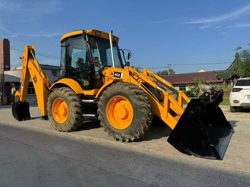 JCB 4 CX - Kāpurķēžu ekskavators: foto 1 JCB 4 CX - Kāpurķēžu ekskavators: foto 1
