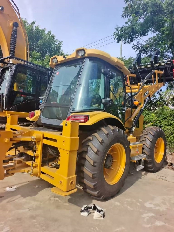 JCB 4 CX - Ekskavators-iekrāvējs: foto 3 JCB 4 CX - Ekskavators-iekrāvējs: foto 3