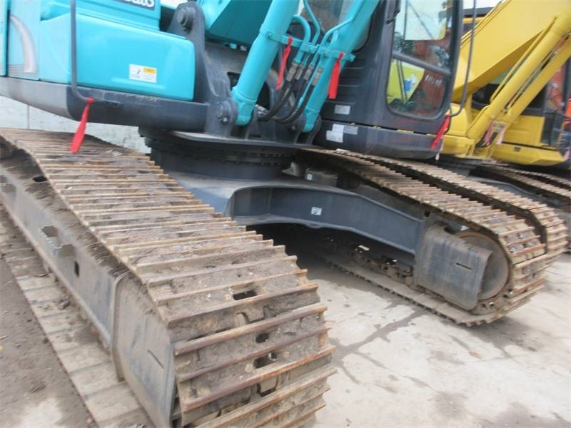 Kobelco SK 210 - Kāpurķēžu ekskavators: foto 5 Kobelco SK 210 - Kāpurķēžu ekskavators: foto 5