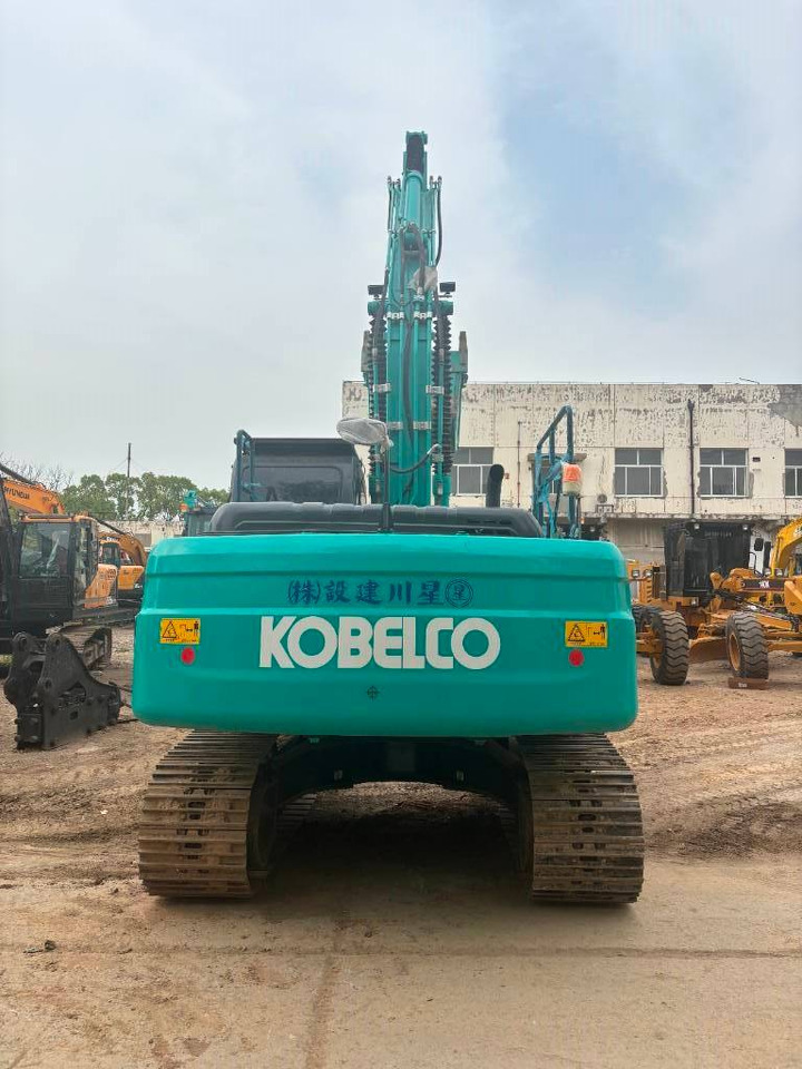 Kāpurķēžu ekskavators Kobelco SK 210: foto 9