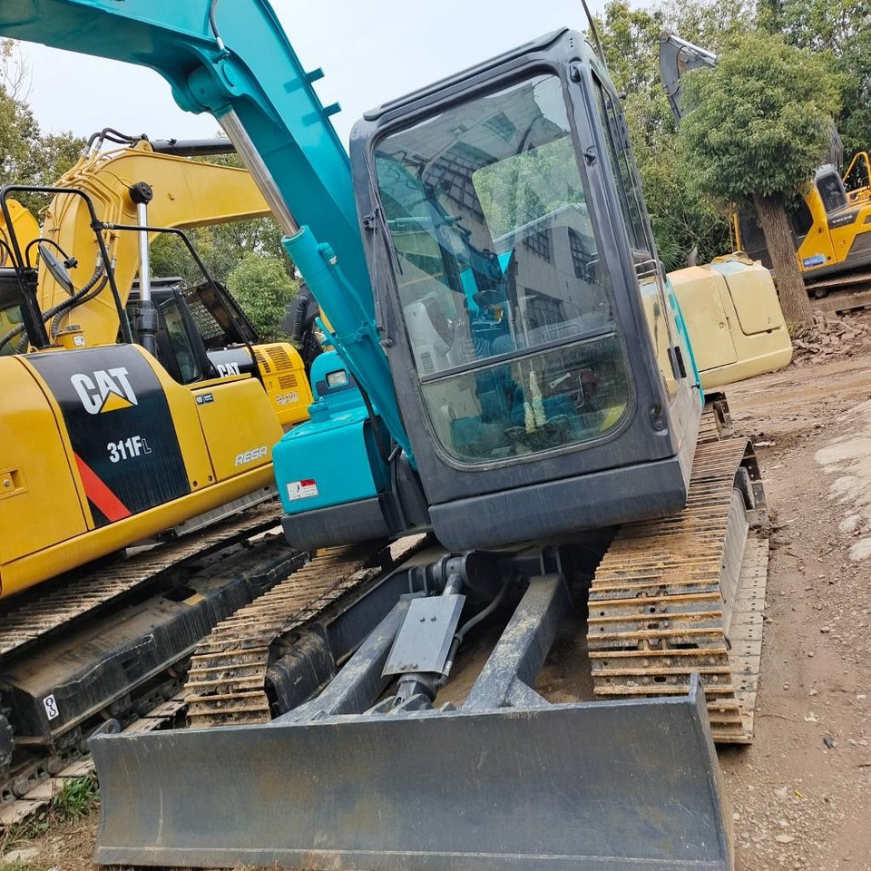 Kobelco SK 75 CSR - Kāpurķēžu ekskavators: foto 5 Kobelco SK 75 CSR - Kāpurķēžu ekskavators: foto 5