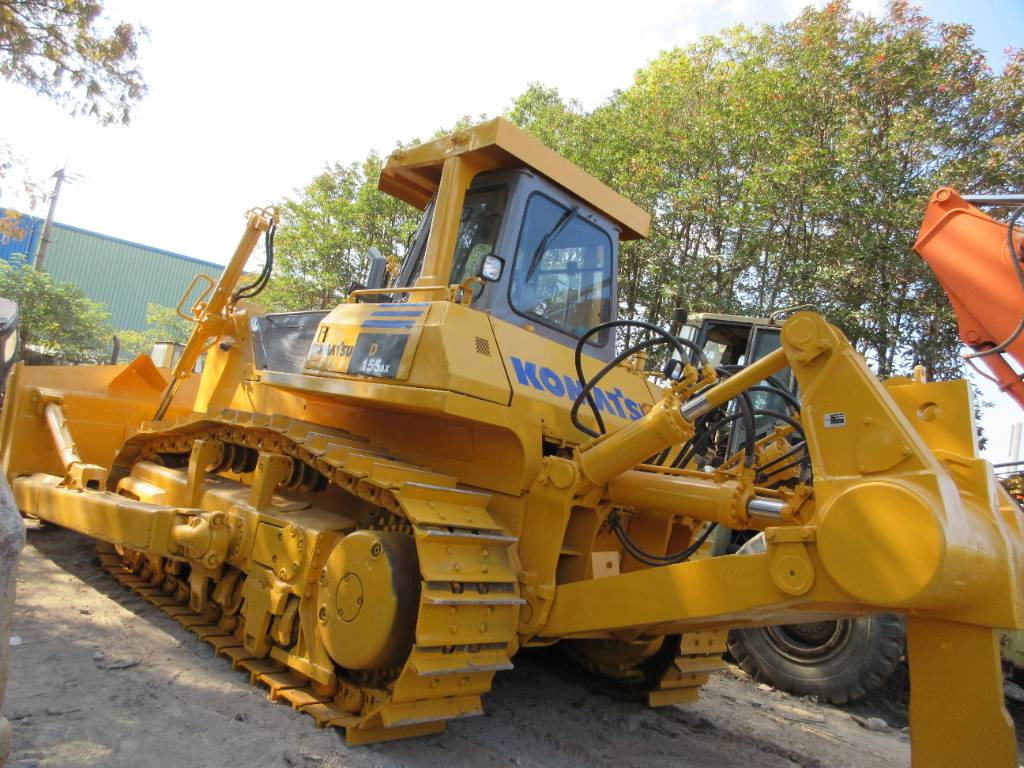 Komatsu D 155A - Buldozers: foto 2 Komatsu D 155A - Buldozers: foto 2
