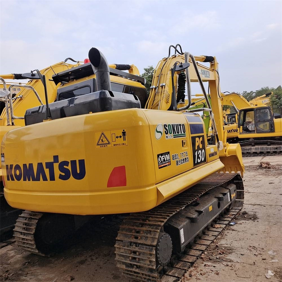 Komatsu PC 130 - Kāpurķēžu ekskavators: foto 1 Komatsu PC 130 - Kāpurķēžu ekskavators: foto 1