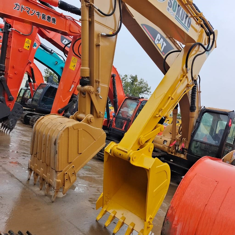 Komatsu PC 130 LC-7 - Kāpurķēžu ekskavators: foto 5 Komatsu PC 130 LC-7 - Kāpurķēžu ekskavators: foto 5