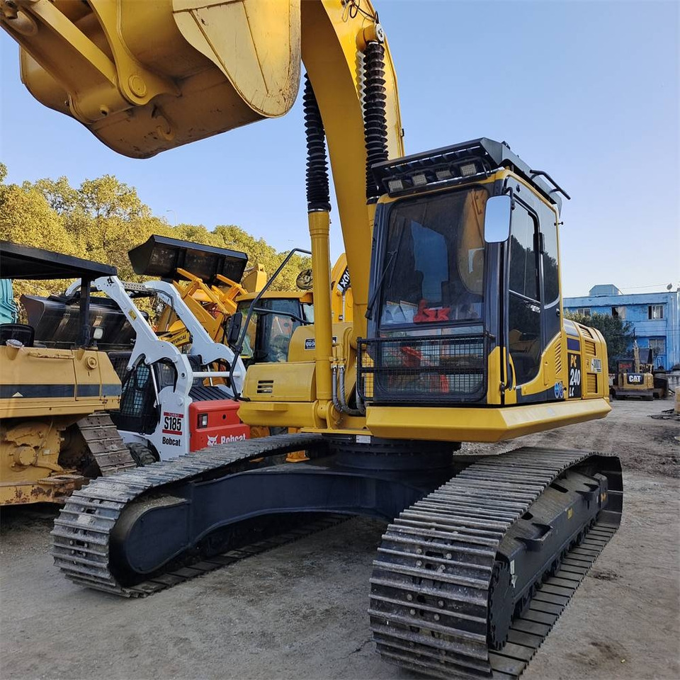 Komatsu PC 240 - Kāpurķēžu ekskavators: foto 1 Komatsu PC 240 - Kāpurķēžu ekskavators: foto 1
