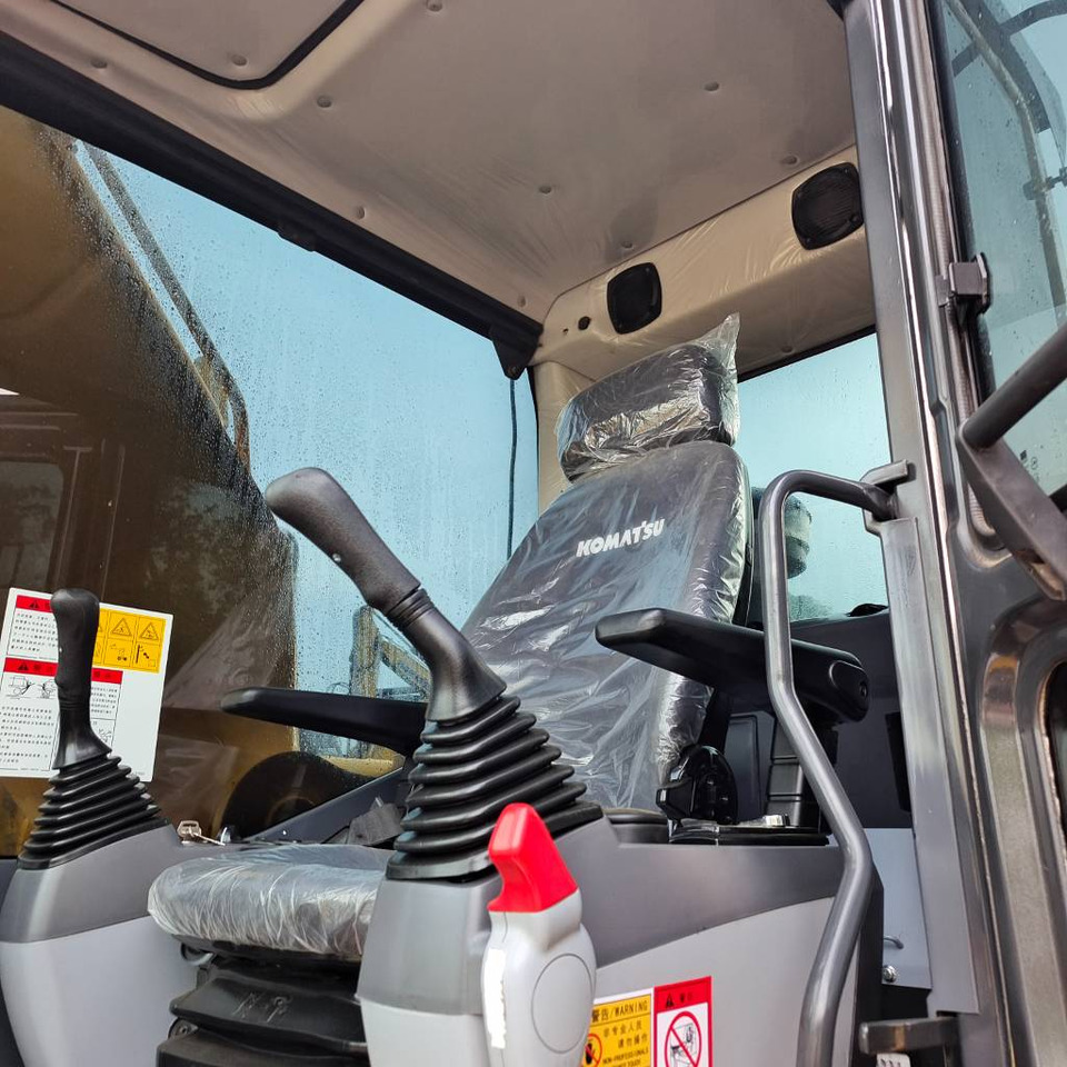 Komatsu PC 240 LC-8 - Kāpurķēžu ekskavators: foto 4 Komatsu PC 240 LC-8 - Kāpurķēžu ekskavators: foto 4