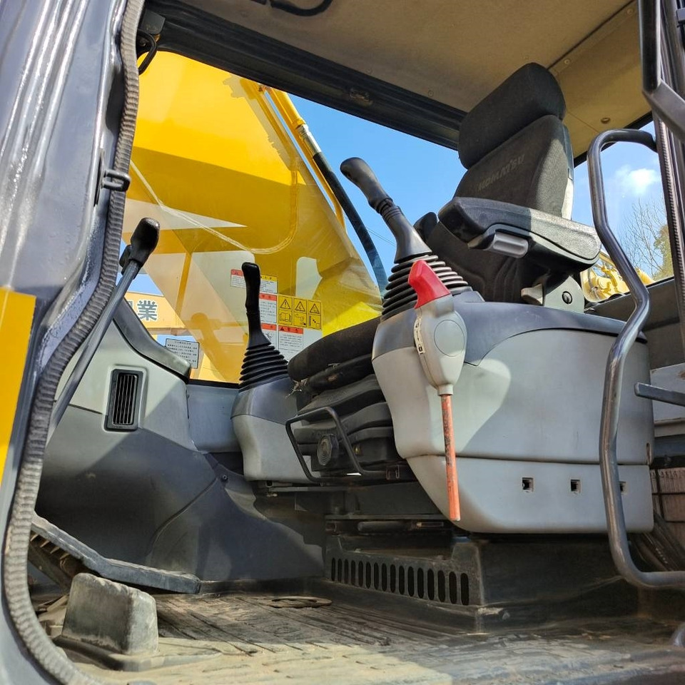 Kāpurķēžu ekskavators Komatsu PC 300: foto 7