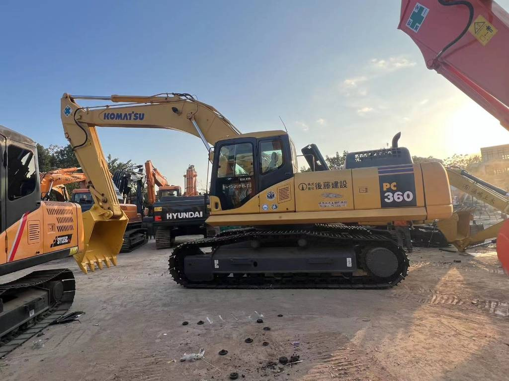 Komatsu PC 360-7 - Kāpurķēžu ekskavators: foto 1 Komatsu PC 360-7 - Kāpurķēžu ekskavators: foto 1