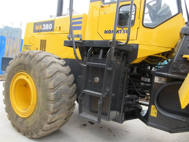 Komatsu WA 380 - Riteņu iekrāvējs: foto 5 Komatsu WA 380 - Riteņu iekrāvējs: foto 5