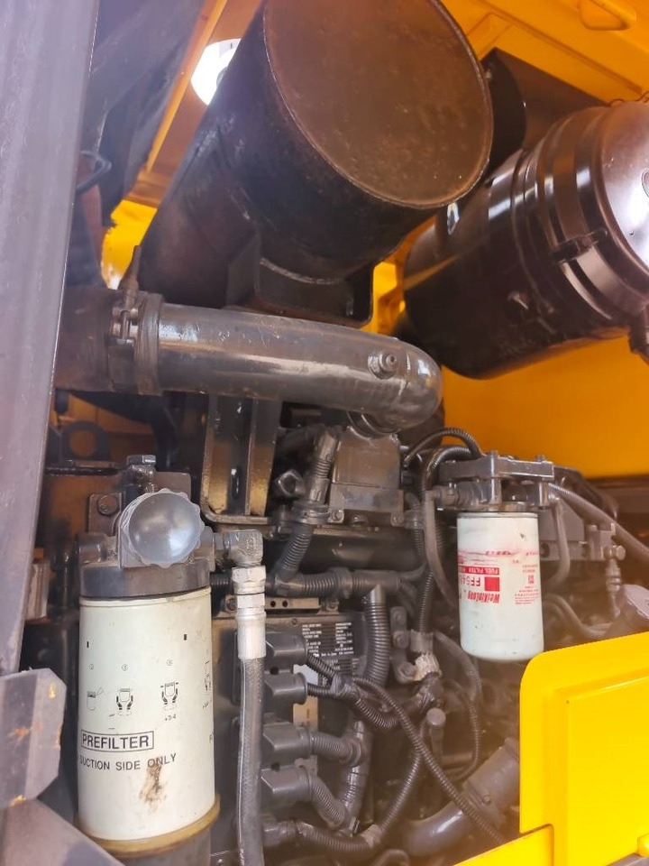 Komatsu WA 380 - Kāpurķēžu ekskavators: foto 5 Komatsu WA 380 - Kāpurķēžu ekskavators: foto 5