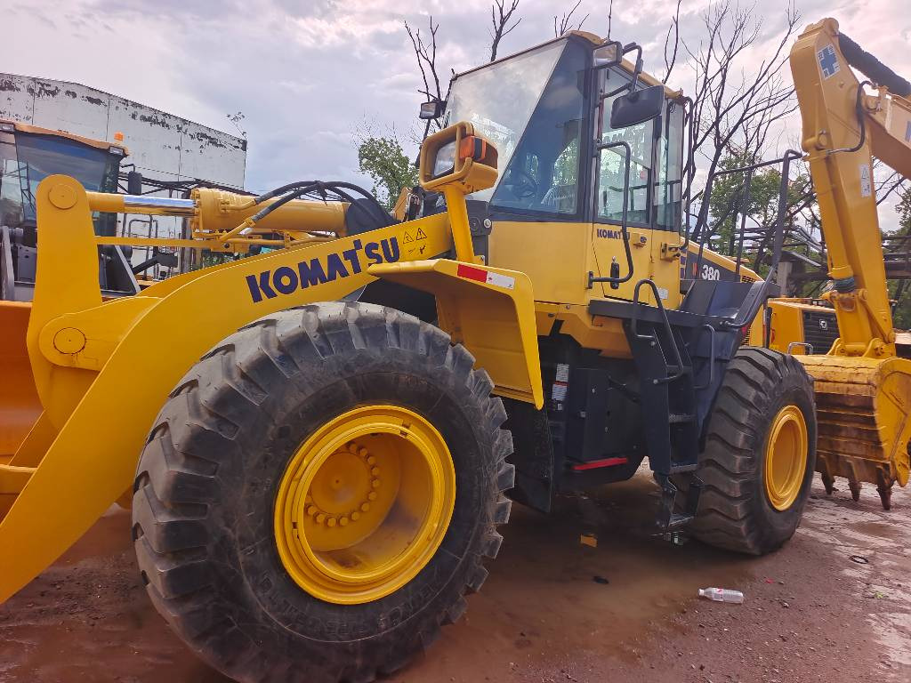 Komatsu WA 380 - Riteņu iekrāvējs: foto 5 Komatsu WA 380 - Riteņu iekrāvējs: foto 5