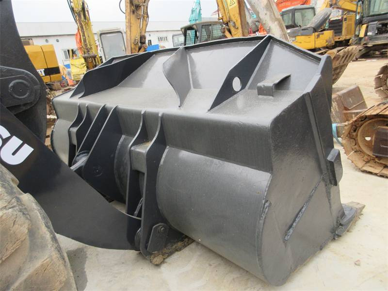 Komatsu WA 380 - Riteņu iekrāvējs: foto 4 Komatsu WA 380 - Riteņu iekrāvējs: foto 4