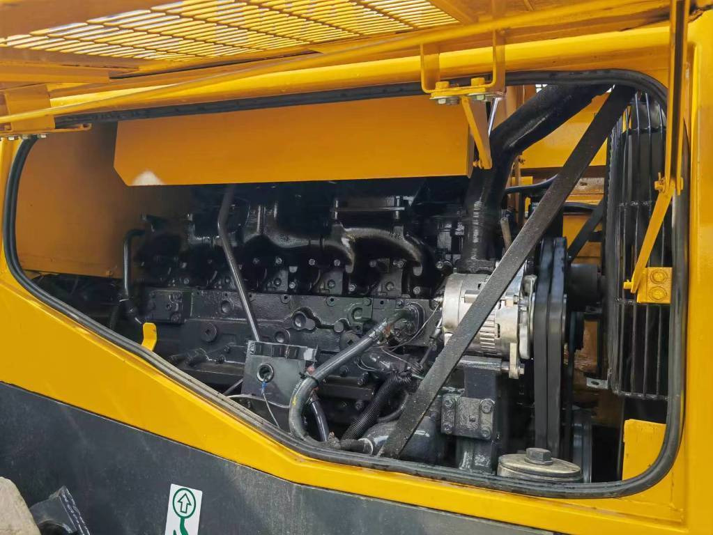 Komatsu WA 470-3 - Riteņu iekrāvējs: foto 5 Komatsu WA 470-3 - Riteņu iekrāvējs: foto 5