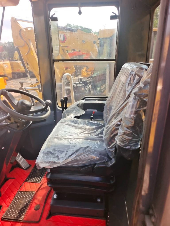 Komatsu WA 470-3 - Riteņu iekrāvējs: foto 3 Komatsu WA 470-3 - Riteņu iekrāvējs: foto 3