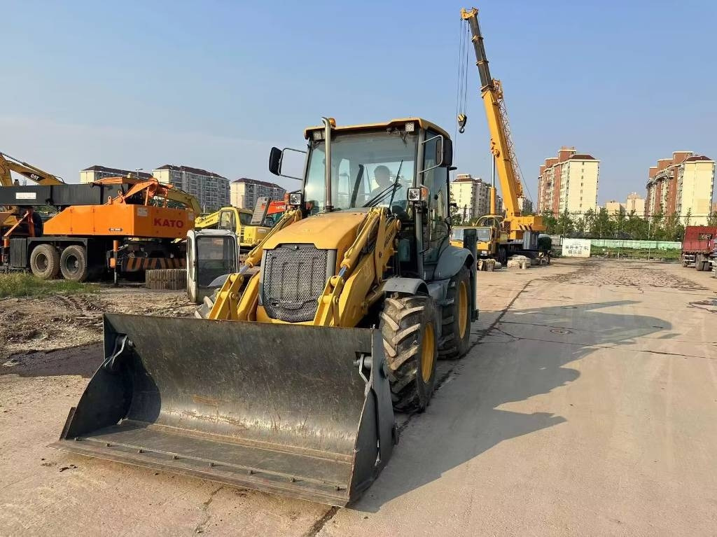 LiuGong CLG 777 A - Kāpurķēžu ekskavators: foto 1 LiuGong CLG 777 A - Kāpurķēžu ekskavators: foto 1