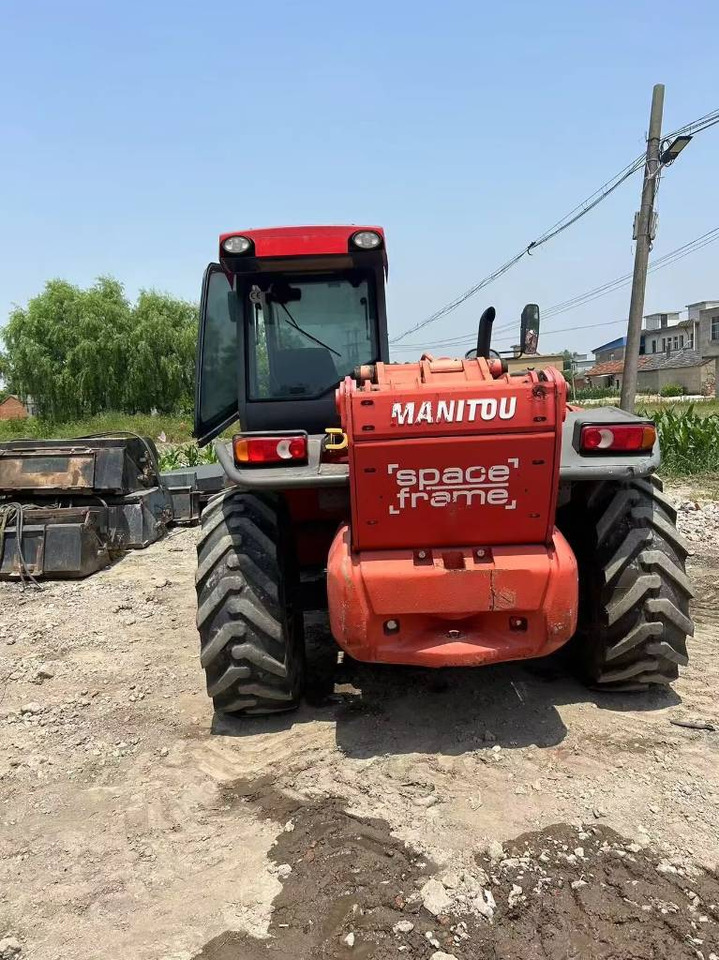 Manitou MT 1740 SL T - Kompaktiekrāvējs: foto 3 Manitou MT 1740 SL T - Kompaktiekrāvējs: foto 3