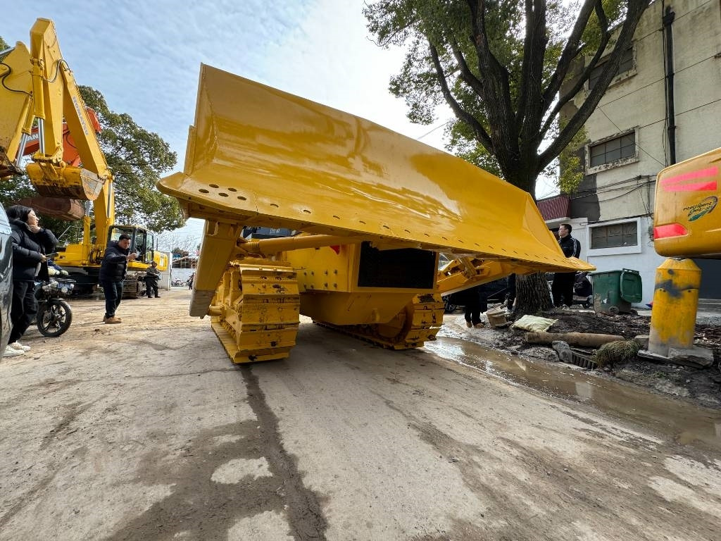 Shantui SD 16 - Buldozers: foto 4 Shantui SD 16 - Buldozers: foto 4