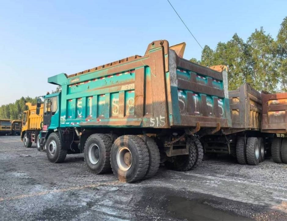 Sunward SWK 105 - Karjeru pašizgāzējs: foto 3 Sunward SWK 105 - Karjeru pašizgāzējs: foto 3